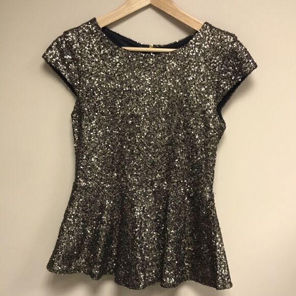 Sequined cap sleeve flare waist top. Size S - Picture 1 of 8